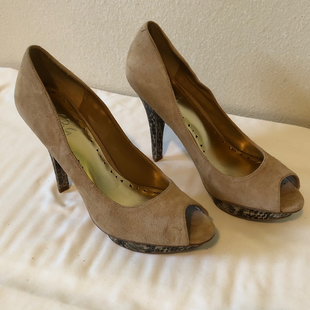 BCBG Tan Peep-Toe Heels with snake skin heels and platform. Size 8.5.